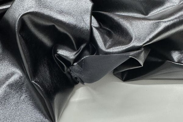 Кожа черная эластичная на трикотажной основе